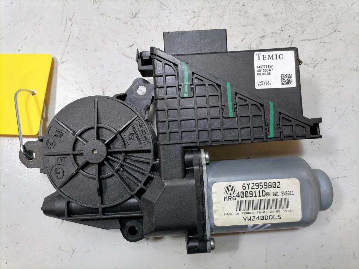 VW Polo 9N3 original Fensterhebermotor vorn links Bj.2005